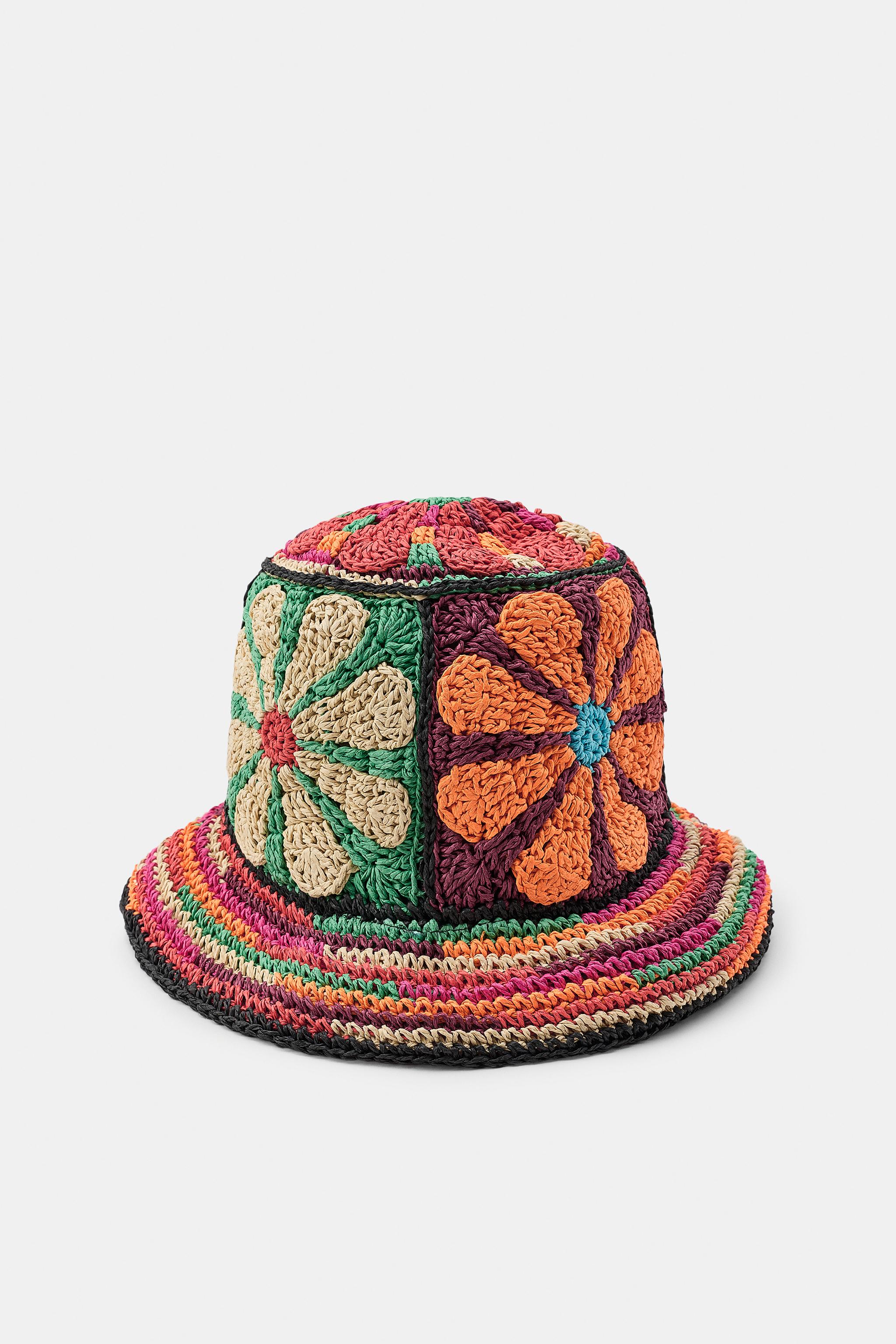FLORAL PRINT BUCKET HAT
